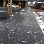 Großformat_Anthrazit_Gestr.